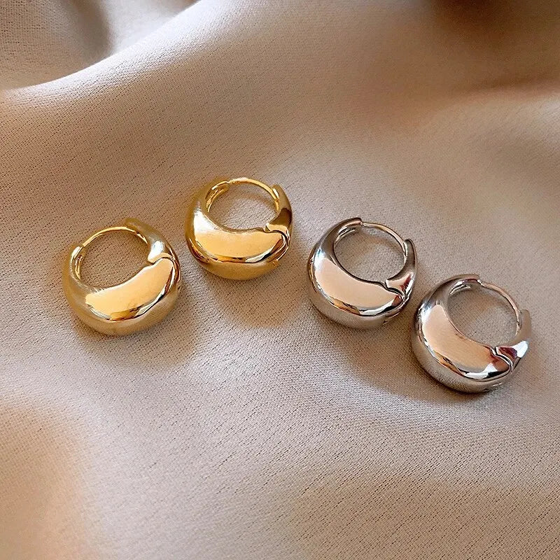 The Obsidian Hoops – Metallic Oval Earrings