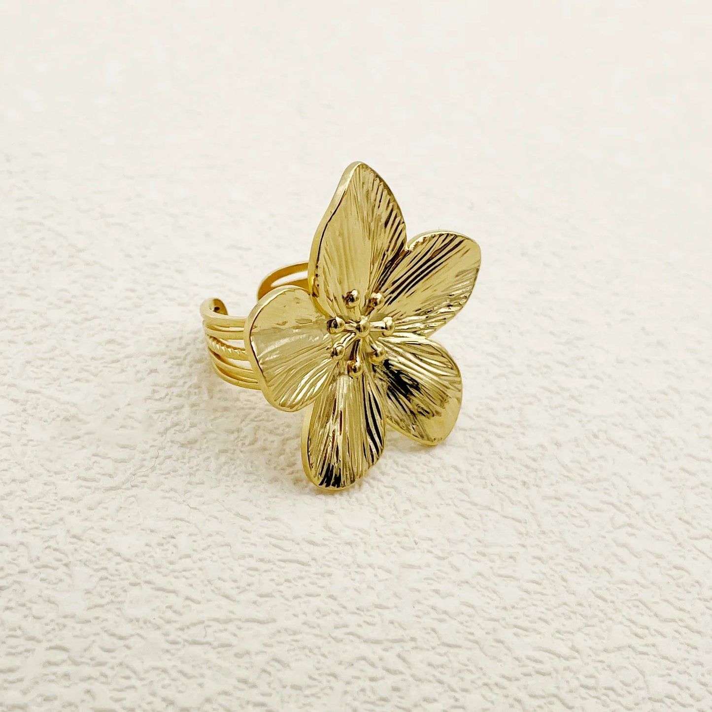 Petal Arc Set – Chic Gold-Tone Flower Earrings for Every Occasion