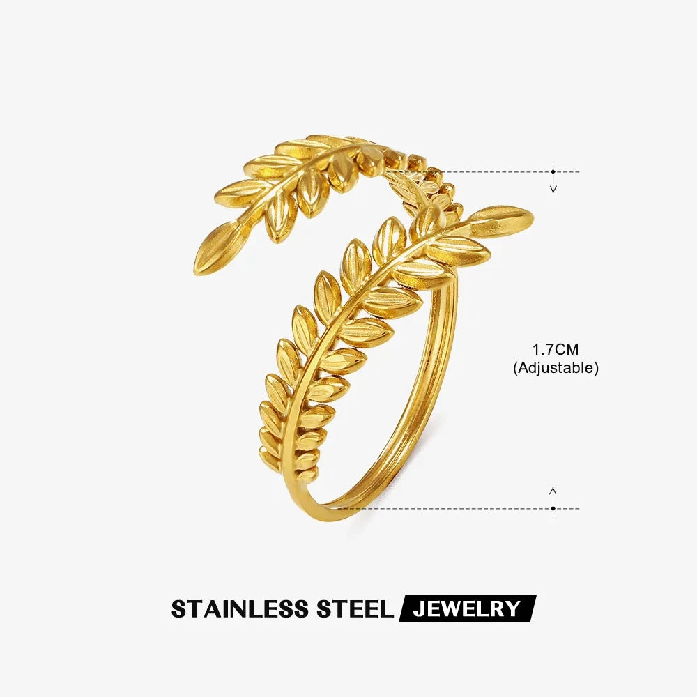 Stella Nova Rings – Adjustable Gold-Tone Stainless Steel with Star & Shell