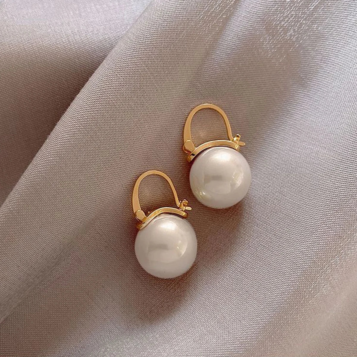 Grace Knot Simulated Pearl Earrings – Silver Stud Edition