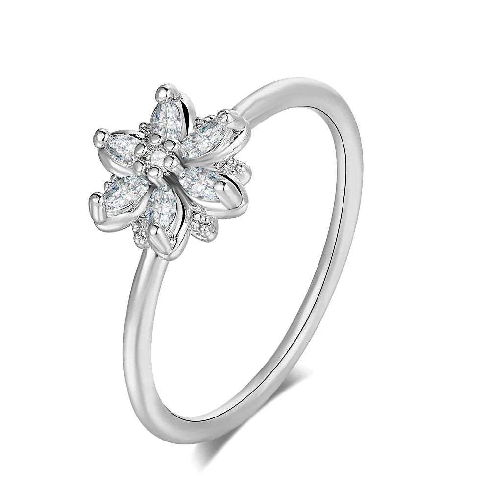 Chic Flower Finger Ring β Rose Gold Tone with Sparkling Gem