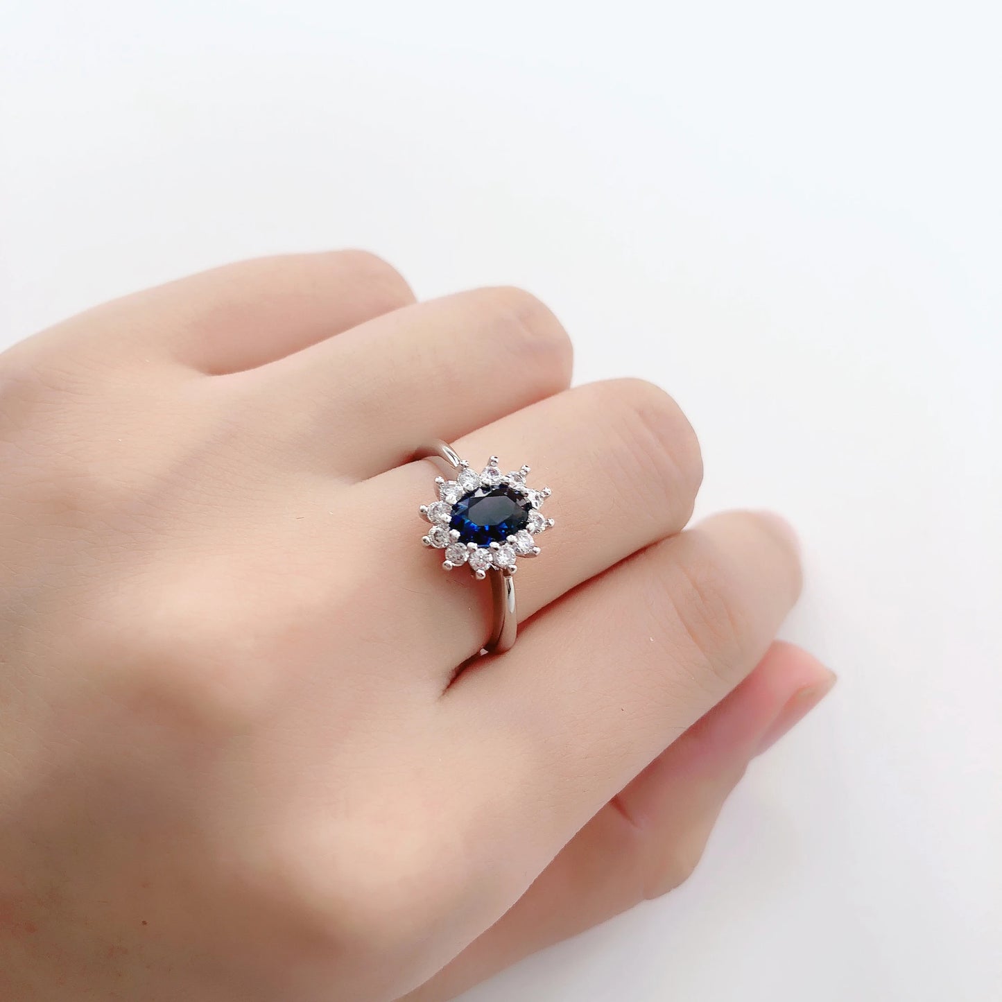 Royal Blue Crystal Ring – Elegant Prestige Ring