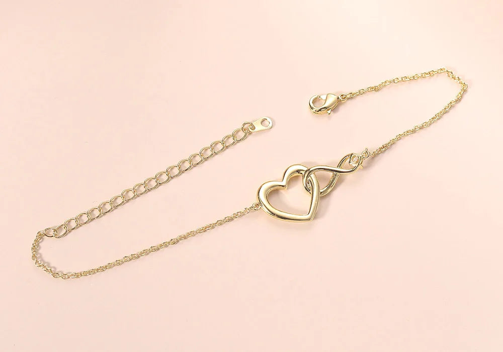 Korean Style Crystal Heart Bracelet – Elegant Rose Gold Charm Bangle