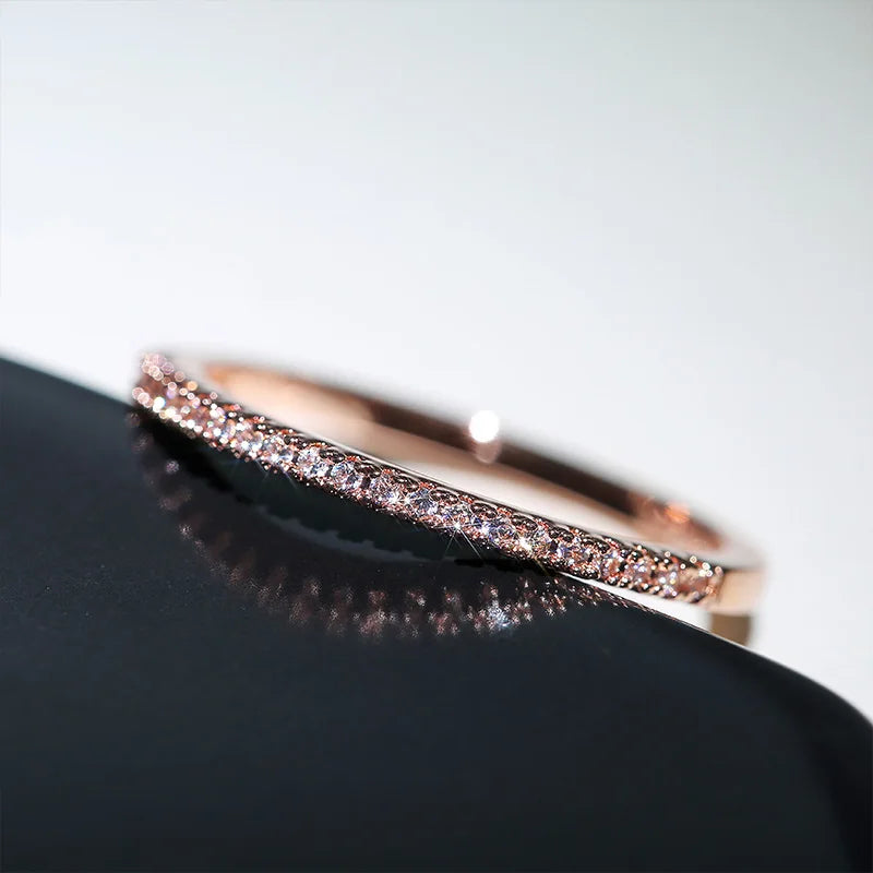 Elegant Thin Zirconia Ring – Minimalist Modern Design
