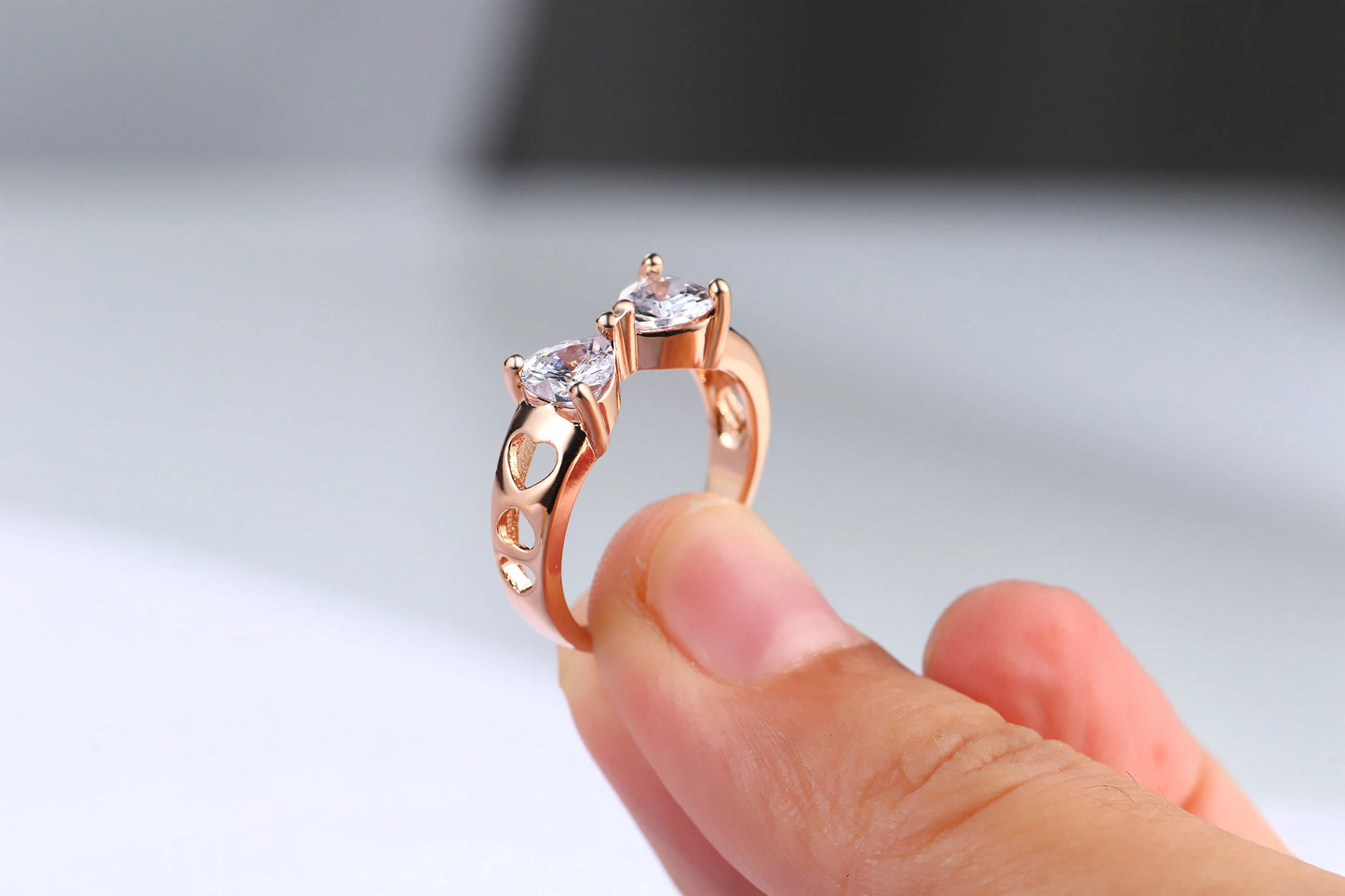 3-Piece Rose Gold Stacking Ring Set – Heart & Flower Crystal Rings for Women