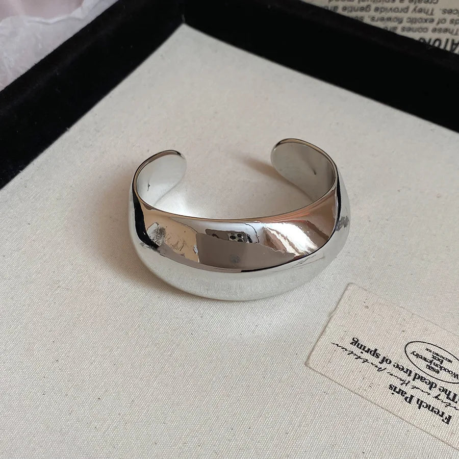 The Paradox Cuff – Asymmetrical Geometric Statement