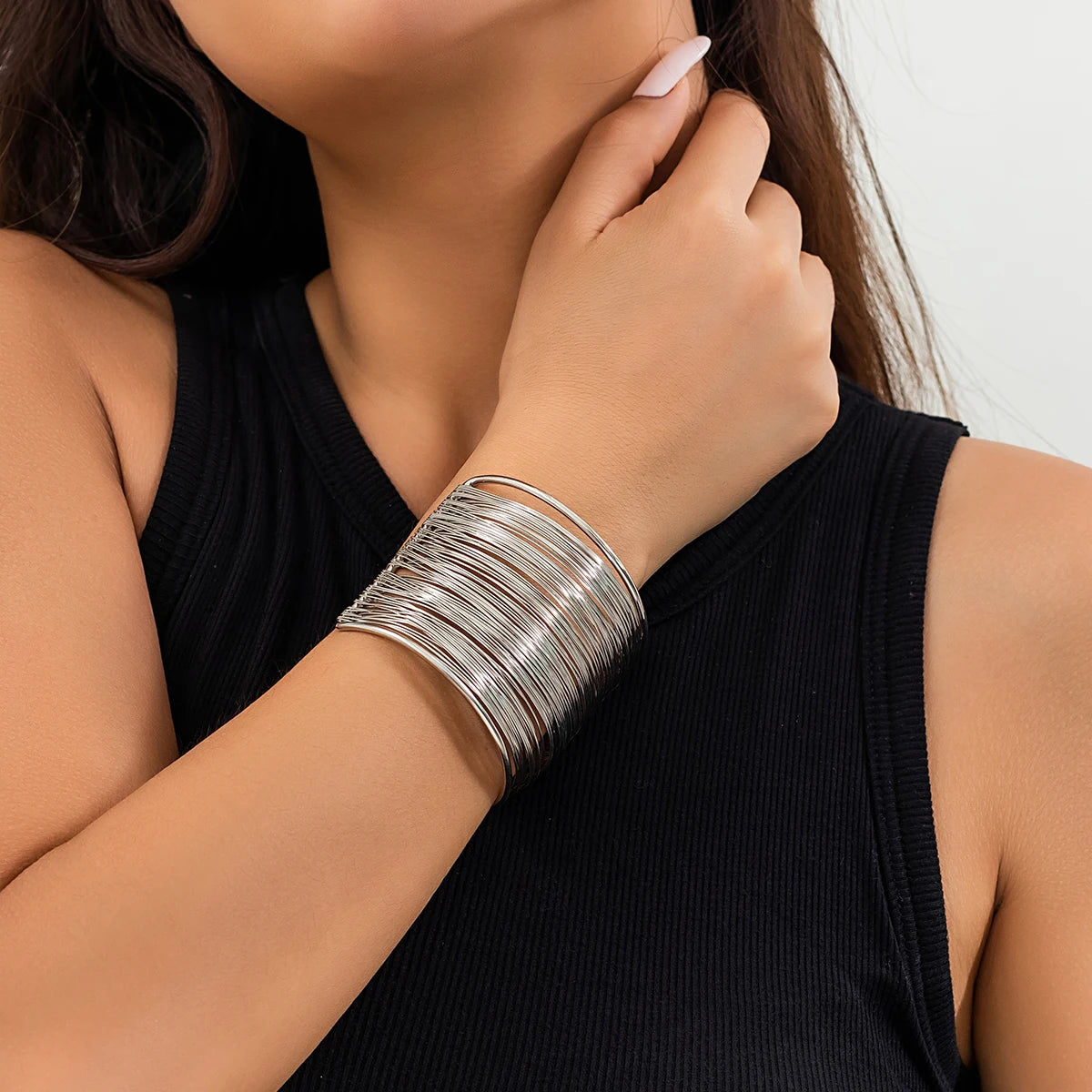 Vortex Wire Bracelet – Luxe Open Cuff Design