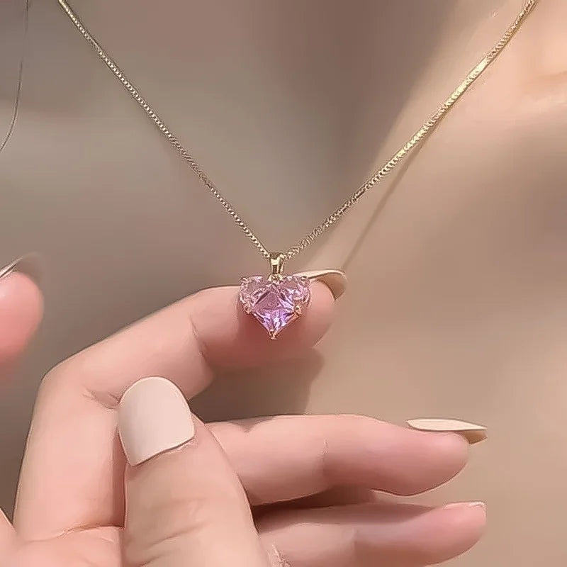 Elegant Heart Zircon Pendant Necklace – Multilayer Clavicle Chain with Magnetic Clasp
