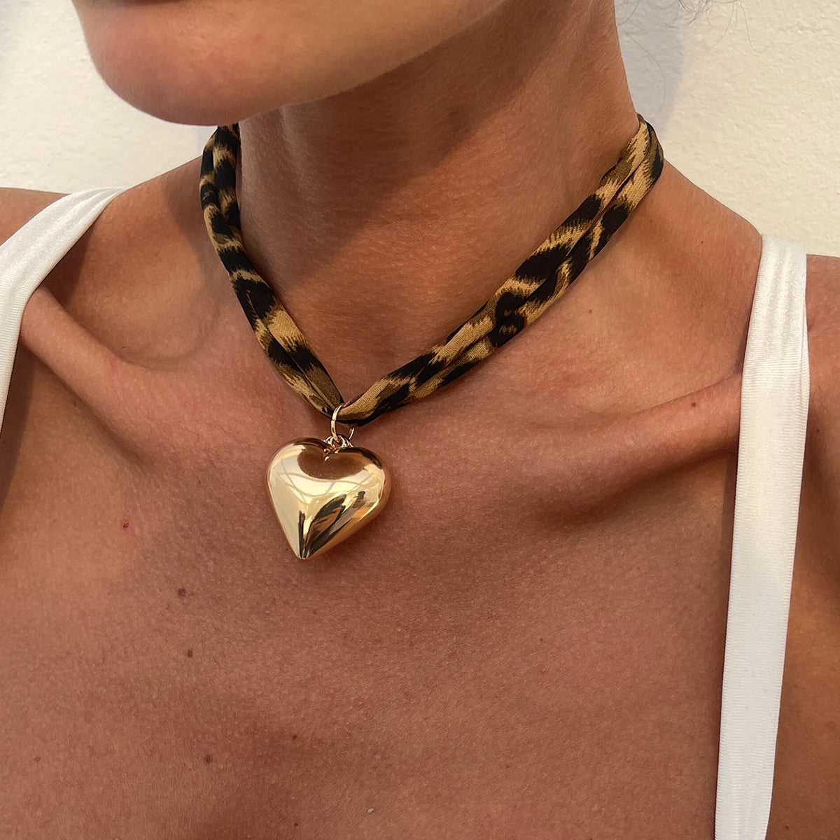 Velvet & Metal Layered Necklace – Conch, Starfish & Heart Charms