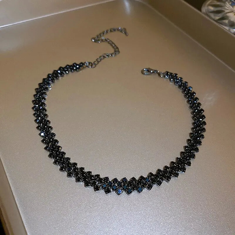 The Radiance Choker – A Luxury Full-Rhinestone Masterpiece