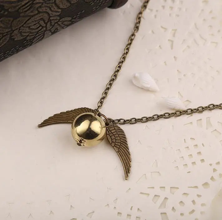 Orbis Éclat Necklace – Radiant Round Pendant Brilliance