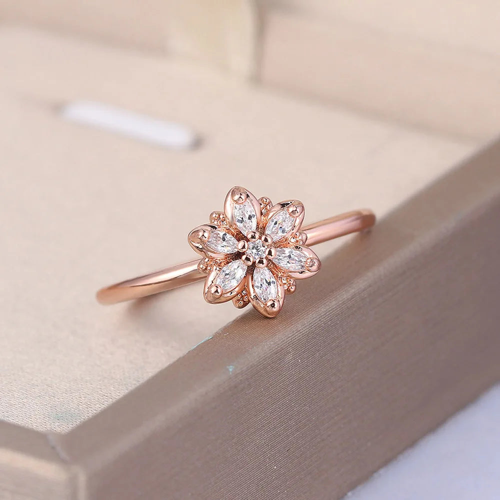 Chic Flower Finger Ring – Rose Gold Tone with Sparkling Gem
