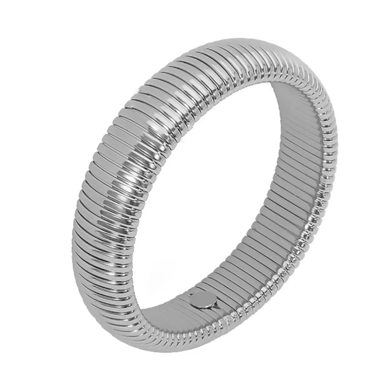 Gilded Tension Cuff – Mirror-Polished 18K Gold Elastic Form