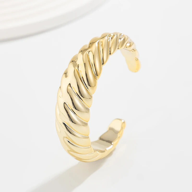 Sculpted Curve Bangle – Bold Irregular Statement Cuff