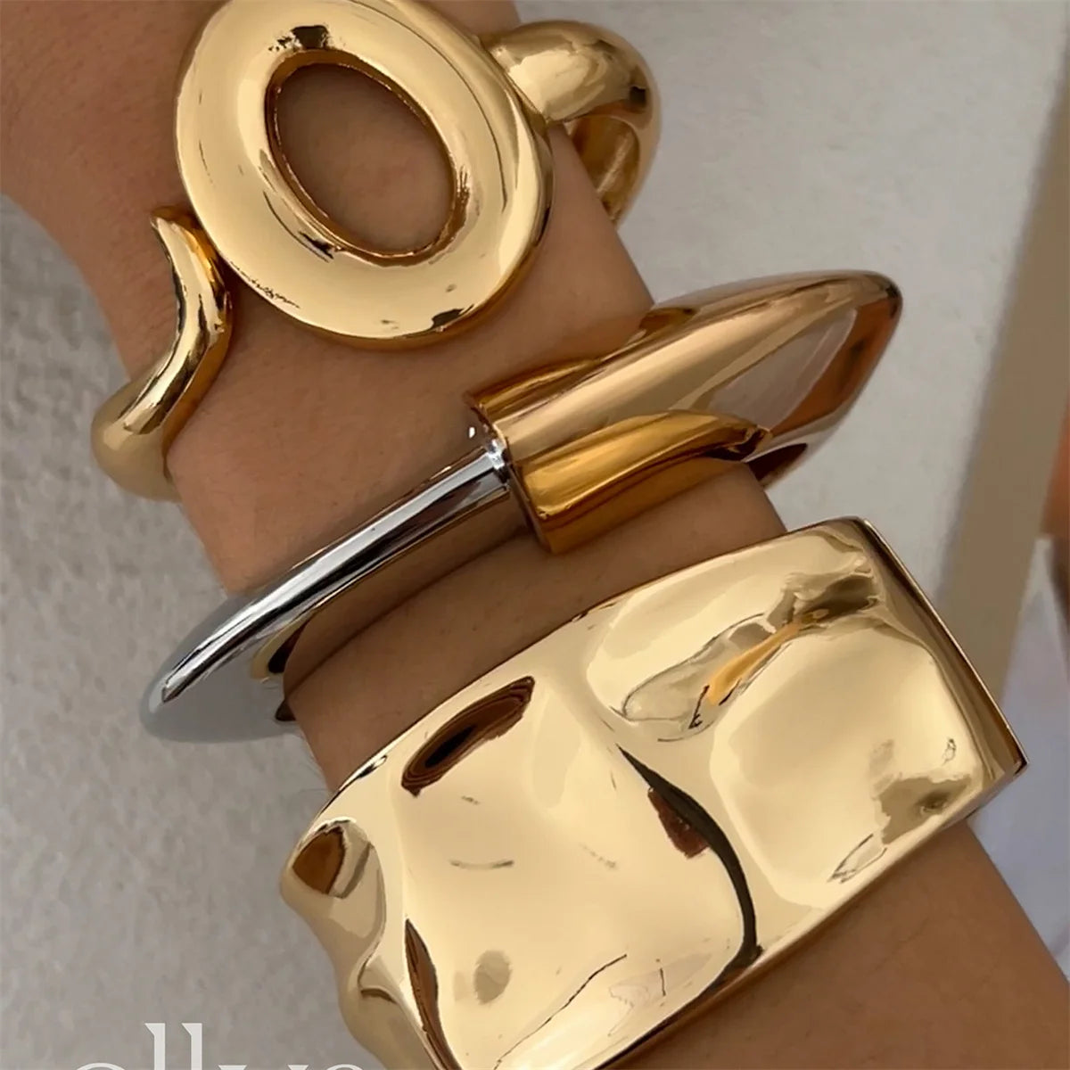 Vintage Gold Wide Cuff Bracelet - Sophira Luxe Edition