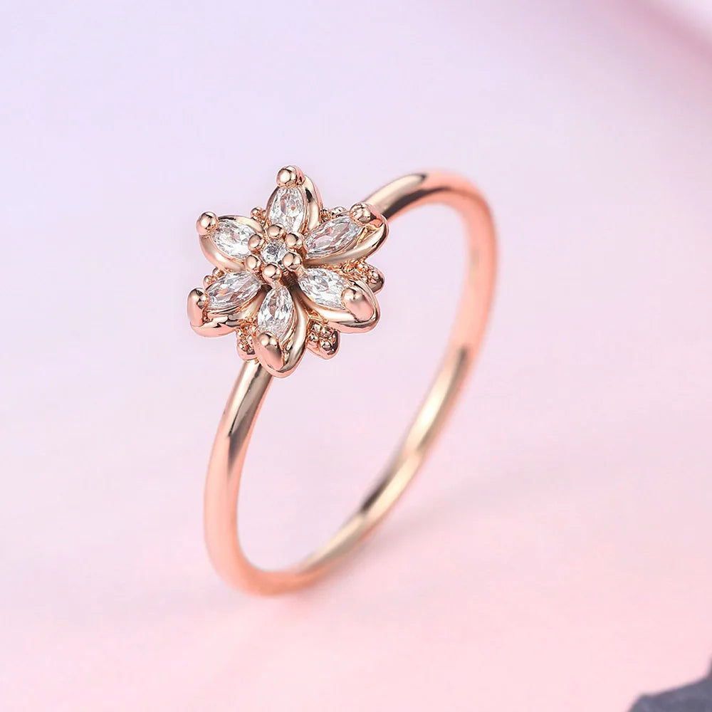 Chic Flower Finger Ring – Rose Gold Tone with Sparkling Gem