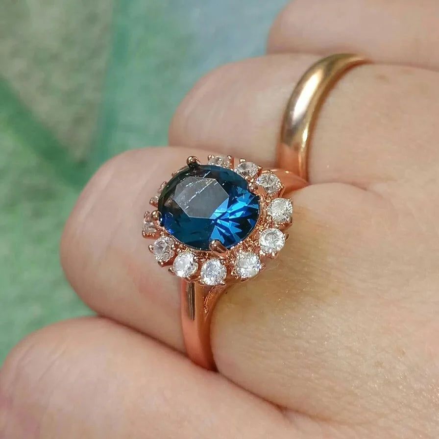 Premium Red Crystal Ring – Rose Gold With Gems
