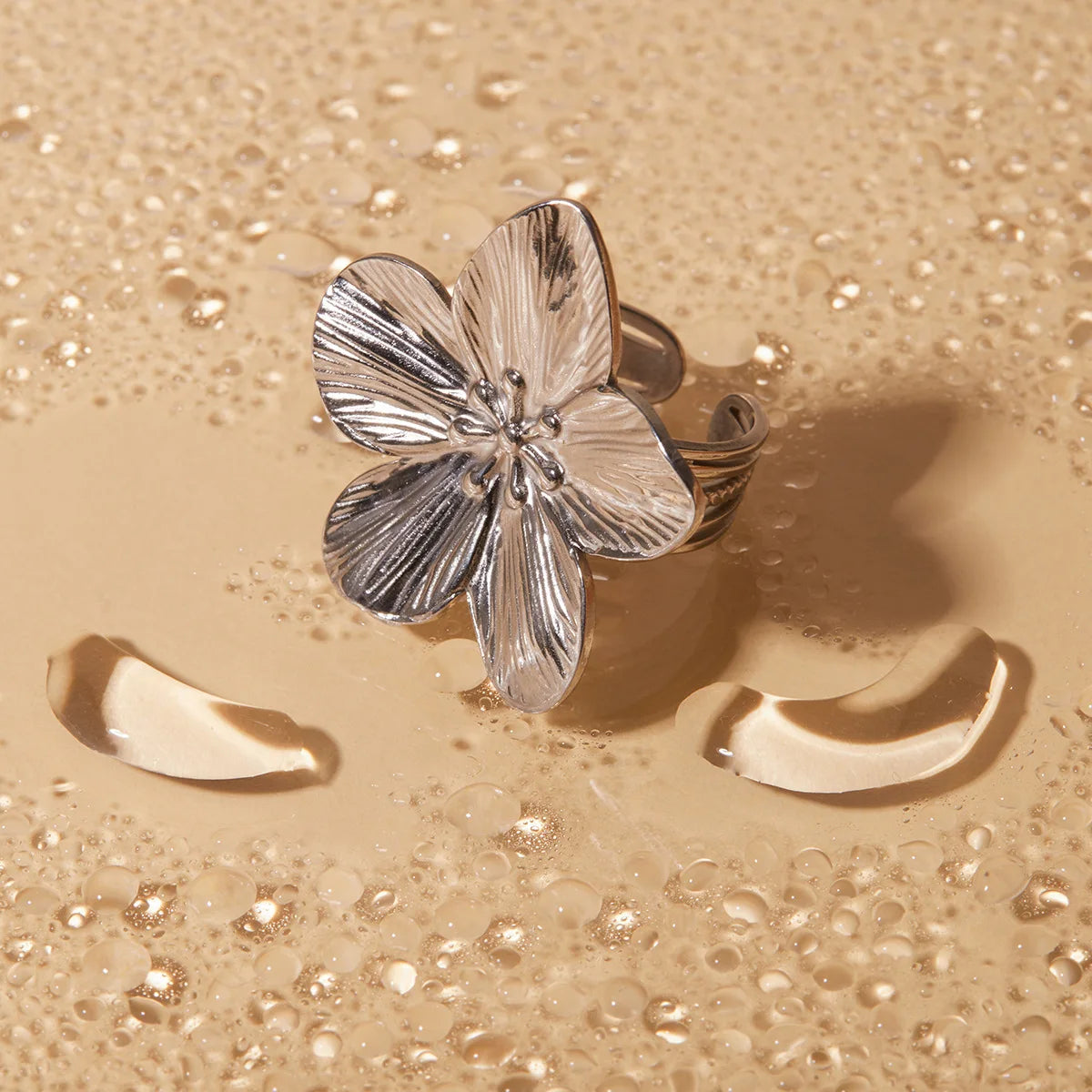 Petal Arc Set – Chic Gold-Tone Flower Earrings for Every Occasion