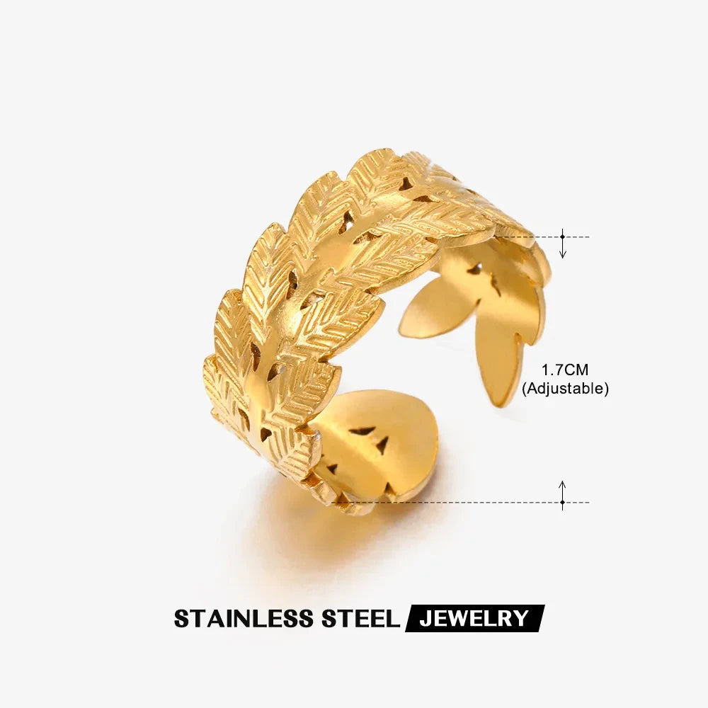Stella Nova Rings – Adjustable Gold-Tone Stainless Steel with Star & Shell
