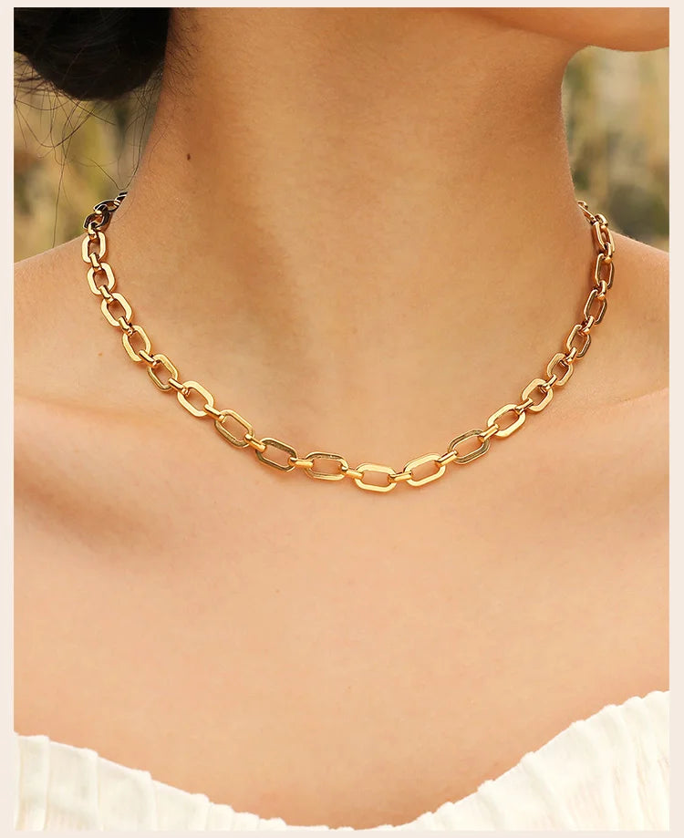 Mariner Luxe Necklace – Chunky Oval Link Gold Tone Chain