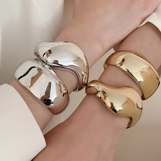 The Paradox Cuff – Asymmetrical Geometric Statement