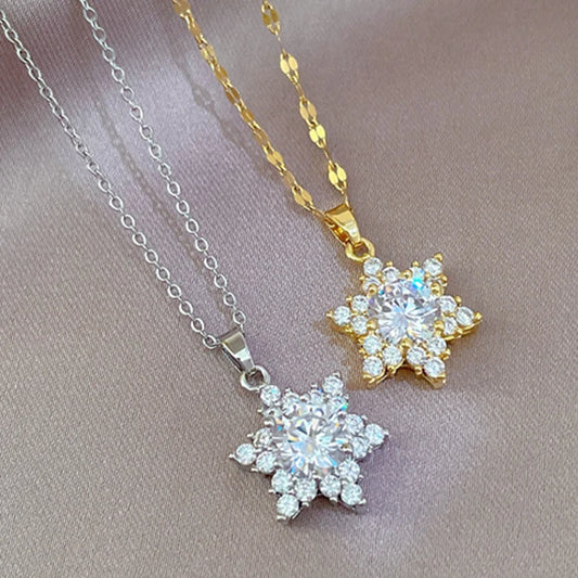 Golden Embrace: Luxe Stainless Steel Lips & Star Pendant Necklace