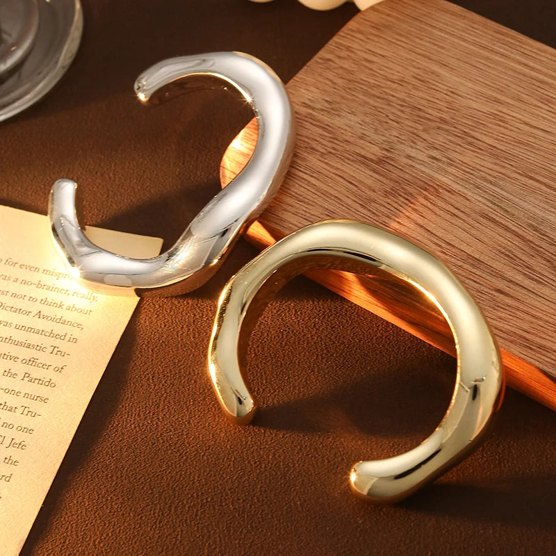 Sculpted Curve Bangle – Bold Irregular Statement Cuff