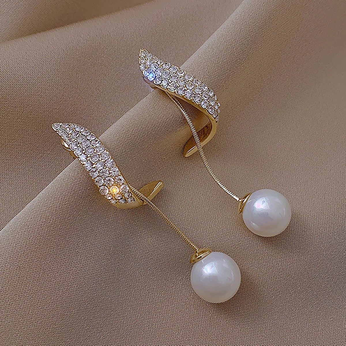 Grace Knot Simulated Pearl Earrings – Silver Stud Edition