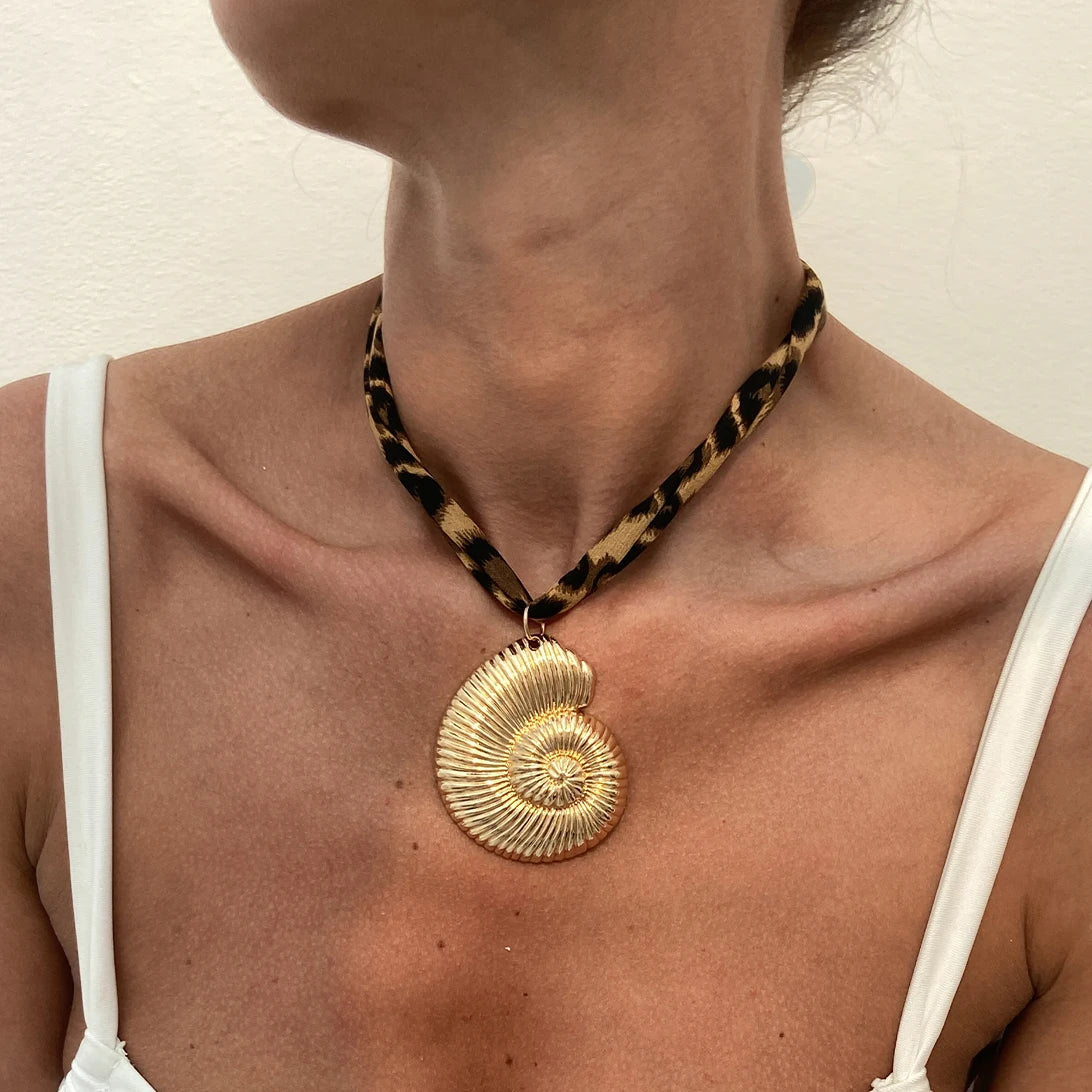 Velvet & Metal Layered Necklace – Conch, Starfish & Heart Charms
