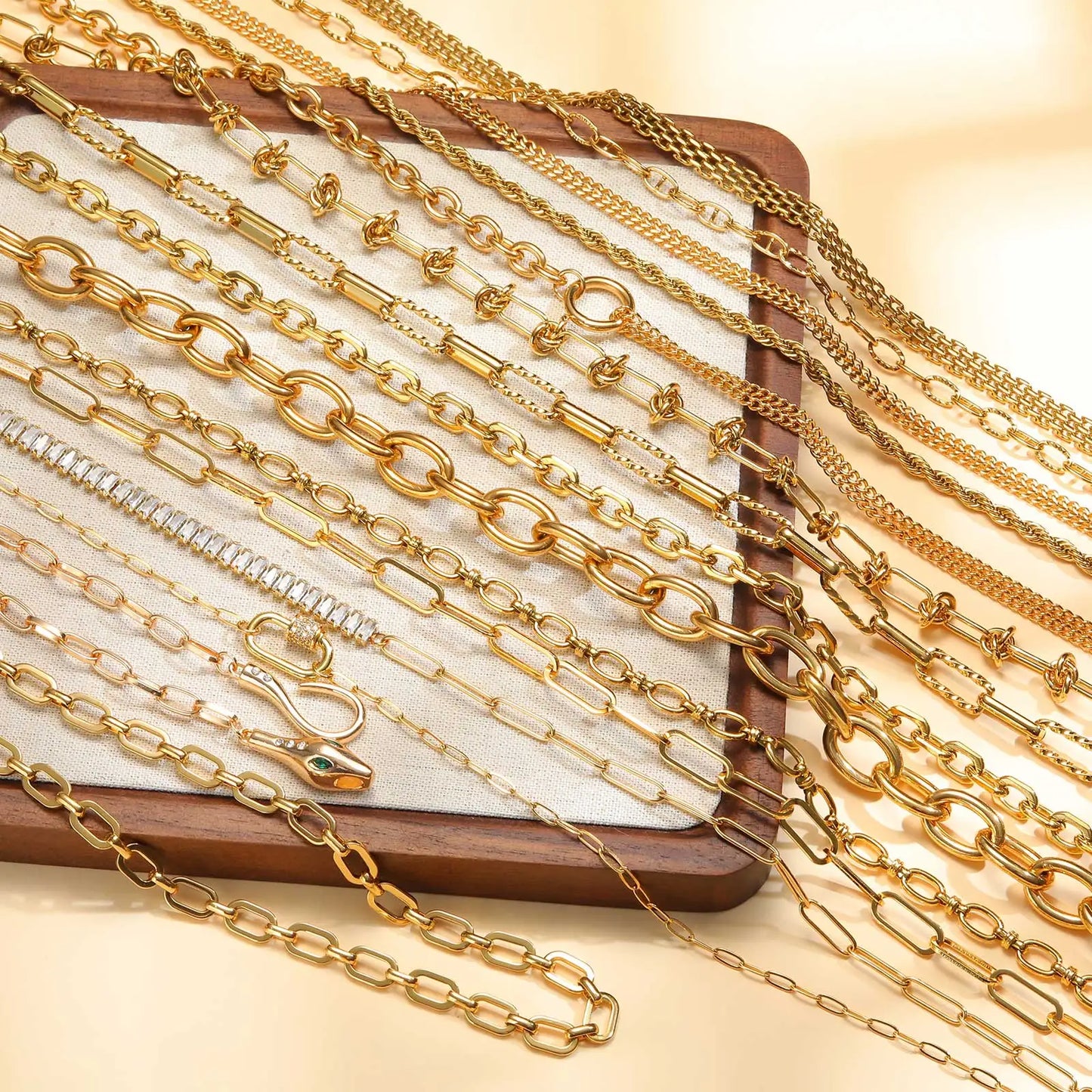 Mariner Luxe Necklace – Chunky Oval Link Gold Tone Chain