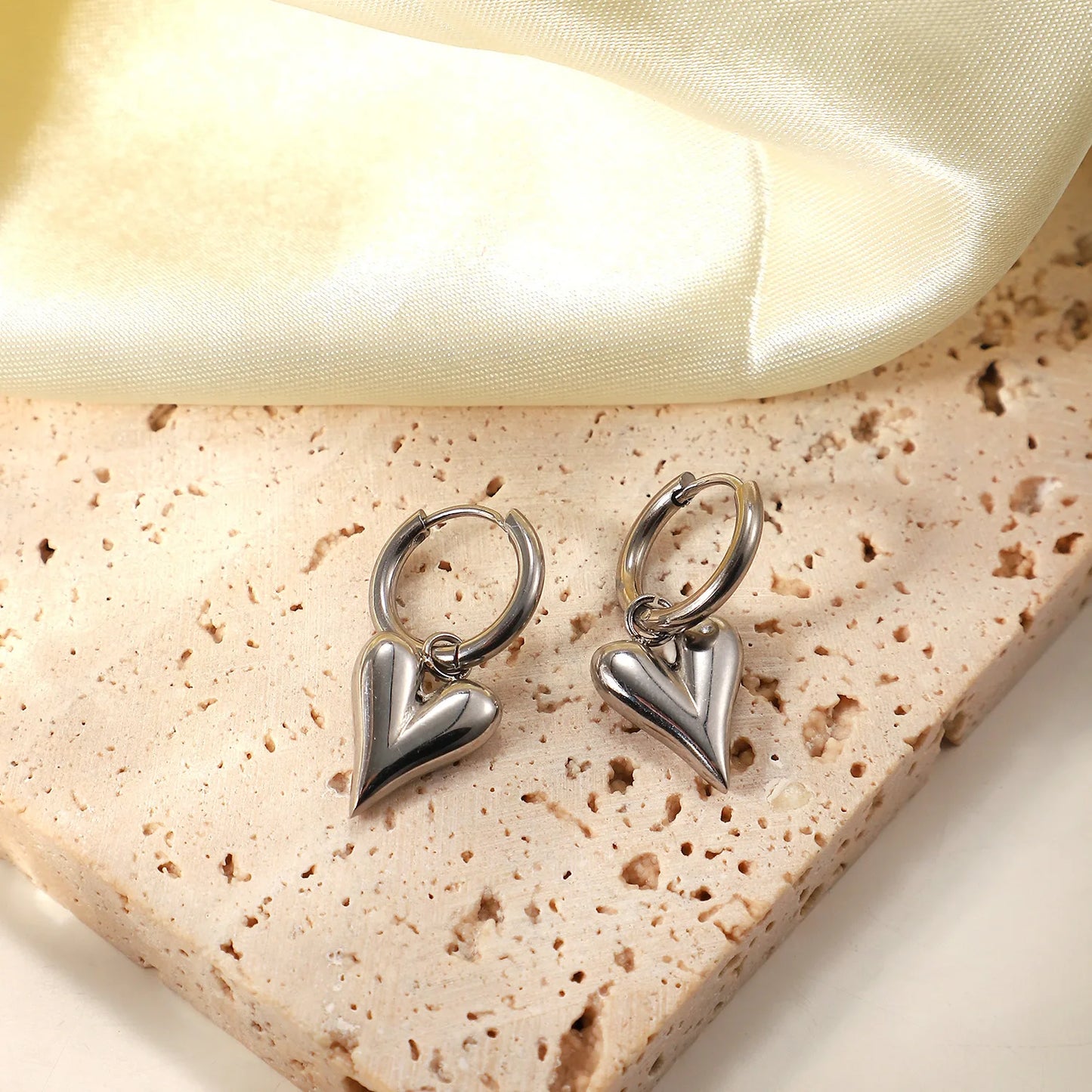 SHOW MORE LOVE HEART EARRINGS