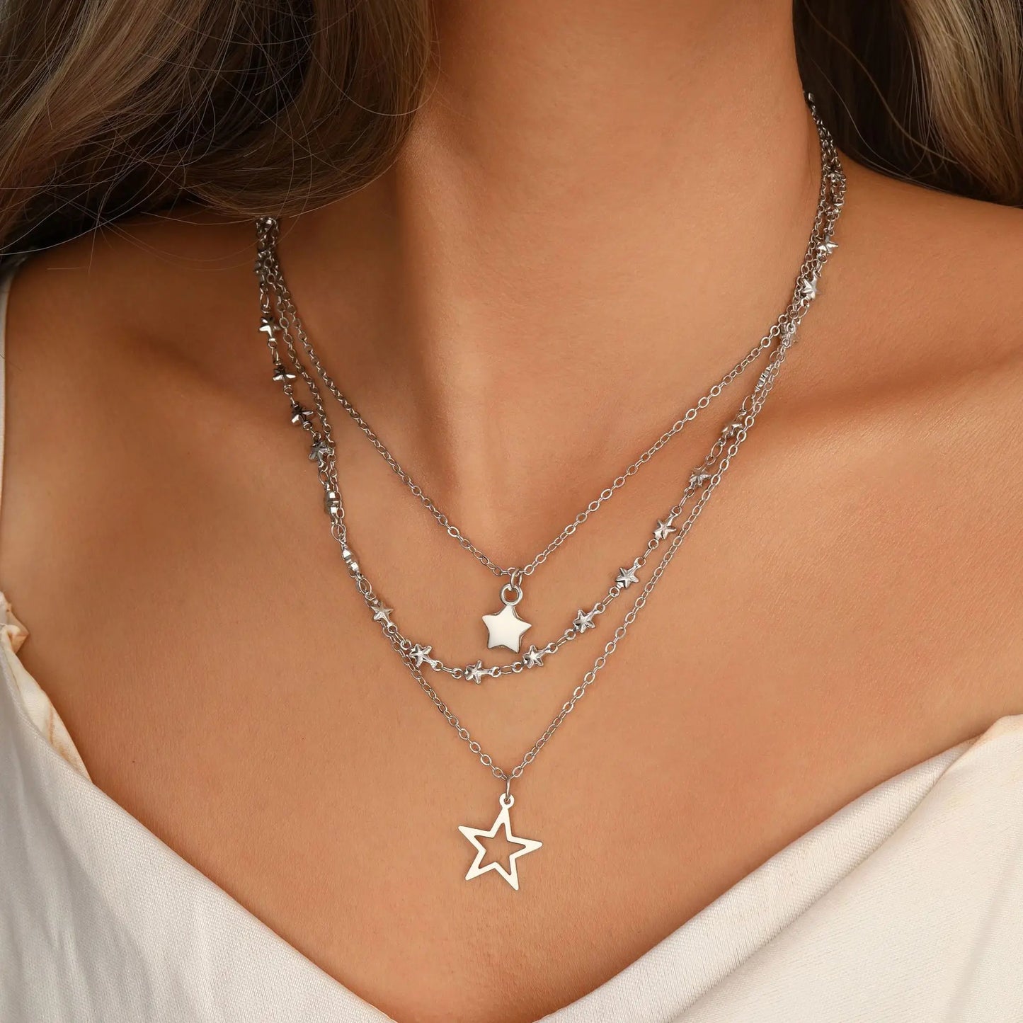 Vintage Gold Hollow Star Necklace Set – clavicle Chains