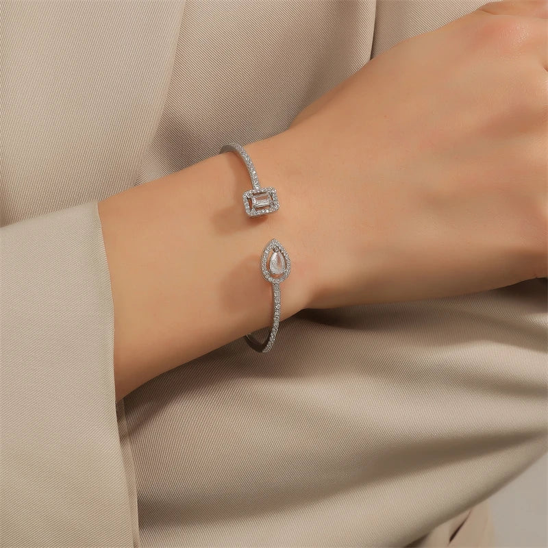 Luxury Gold Geometric Cuff Bangle –  Cubic Zirconia Style Bracelet