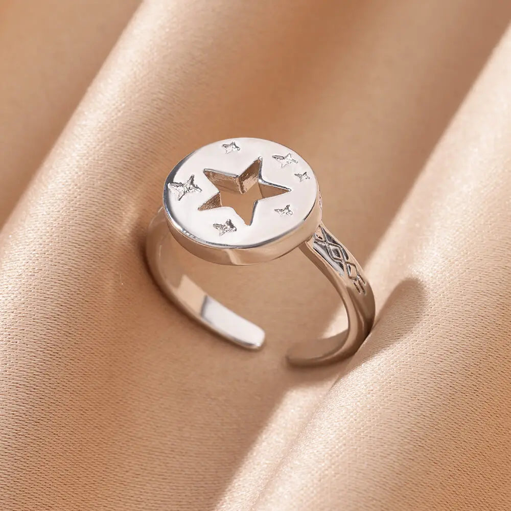 Stella Nova Rings – Adjustable Gold-Tone Stainless Steel with Star & Shell