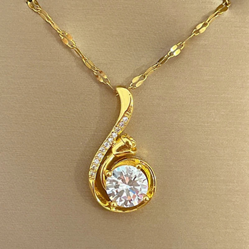 Eternal Shine: Luxe Gold Clavicle Link Necklace