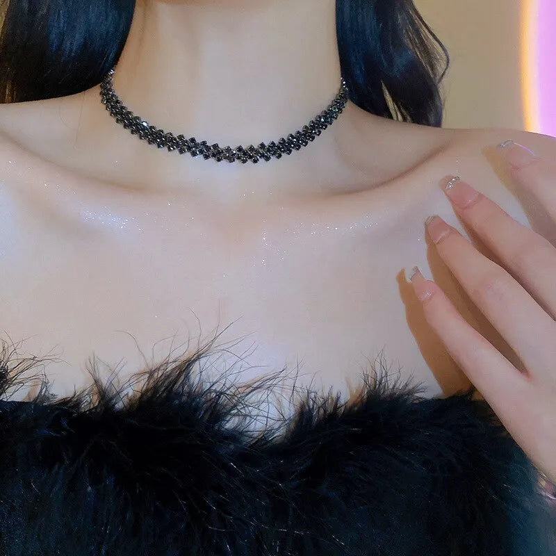 The Radiance Choker – A Luxury Full-Rhinestone Masterpiece
