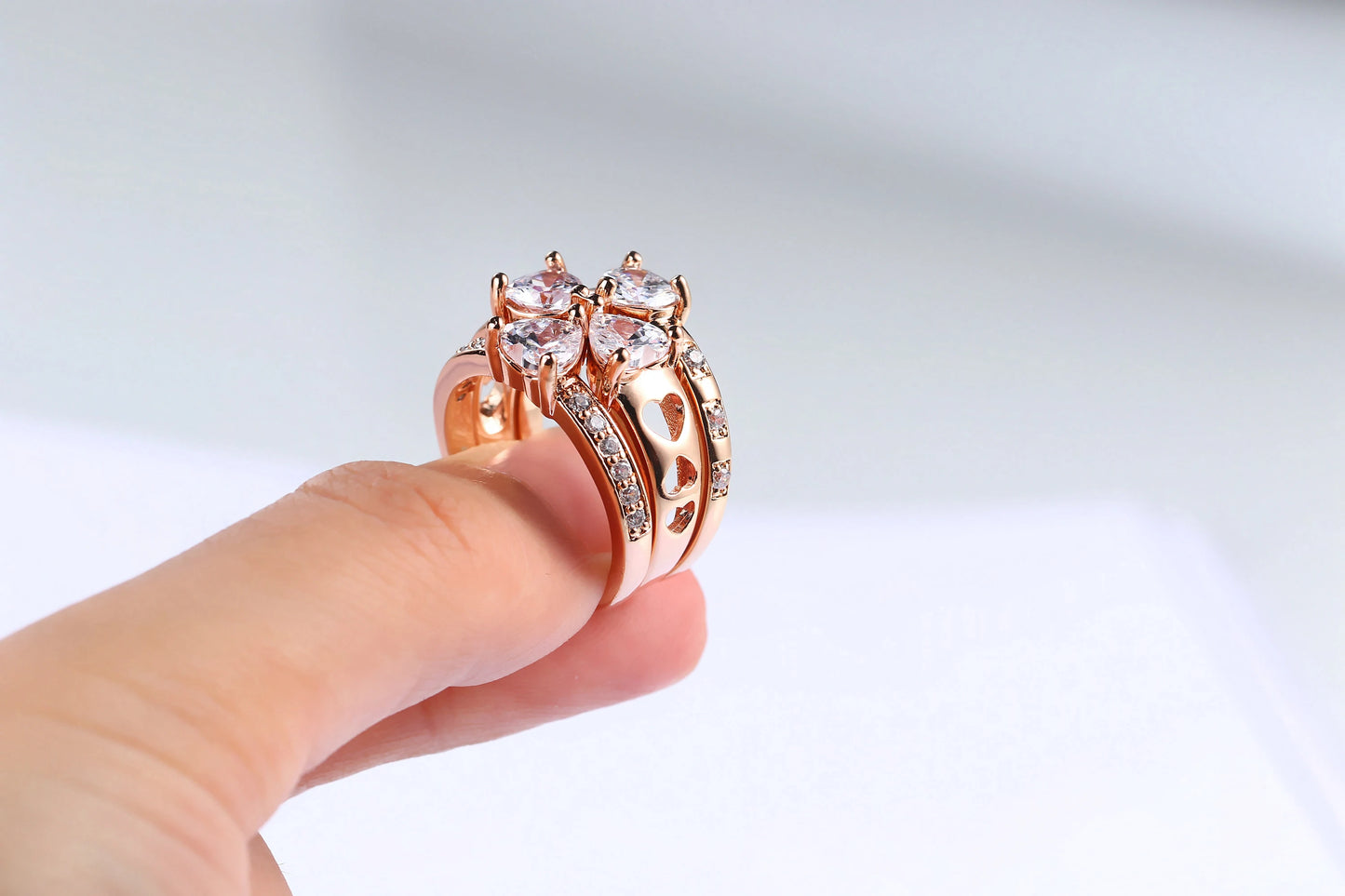 3-Piece Rose Gold Stacking Ring Set – Heart & Flower Crystal Rings for Women