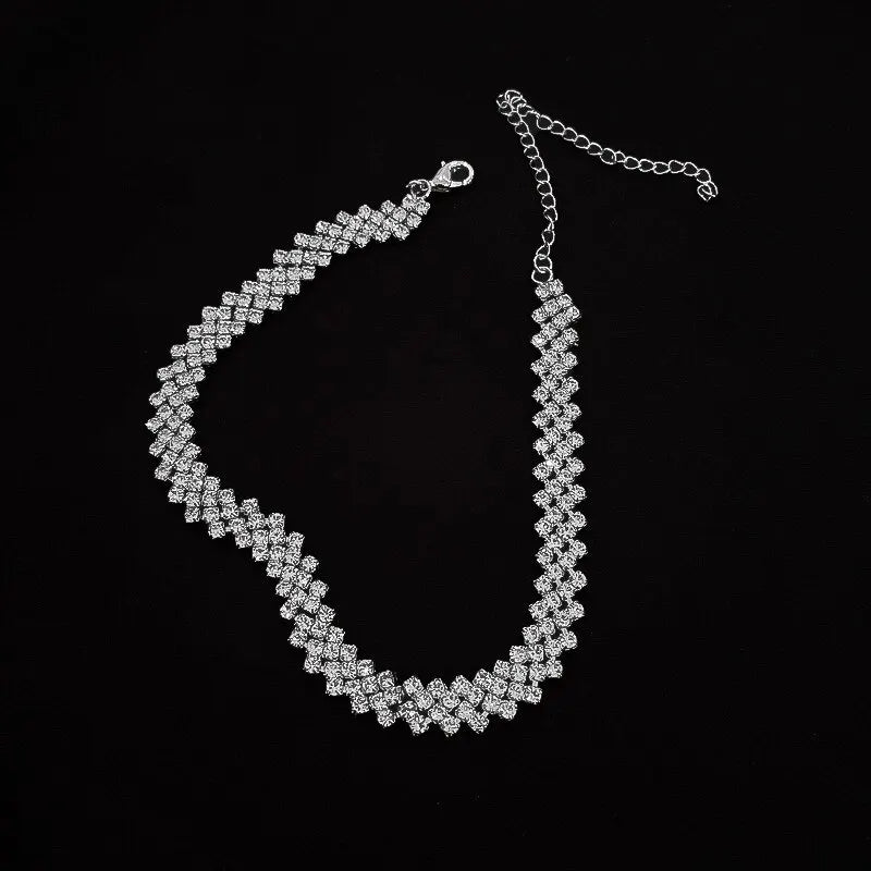 The Radiance Choker – A Luxury Full-Rhinestone Masterpiece