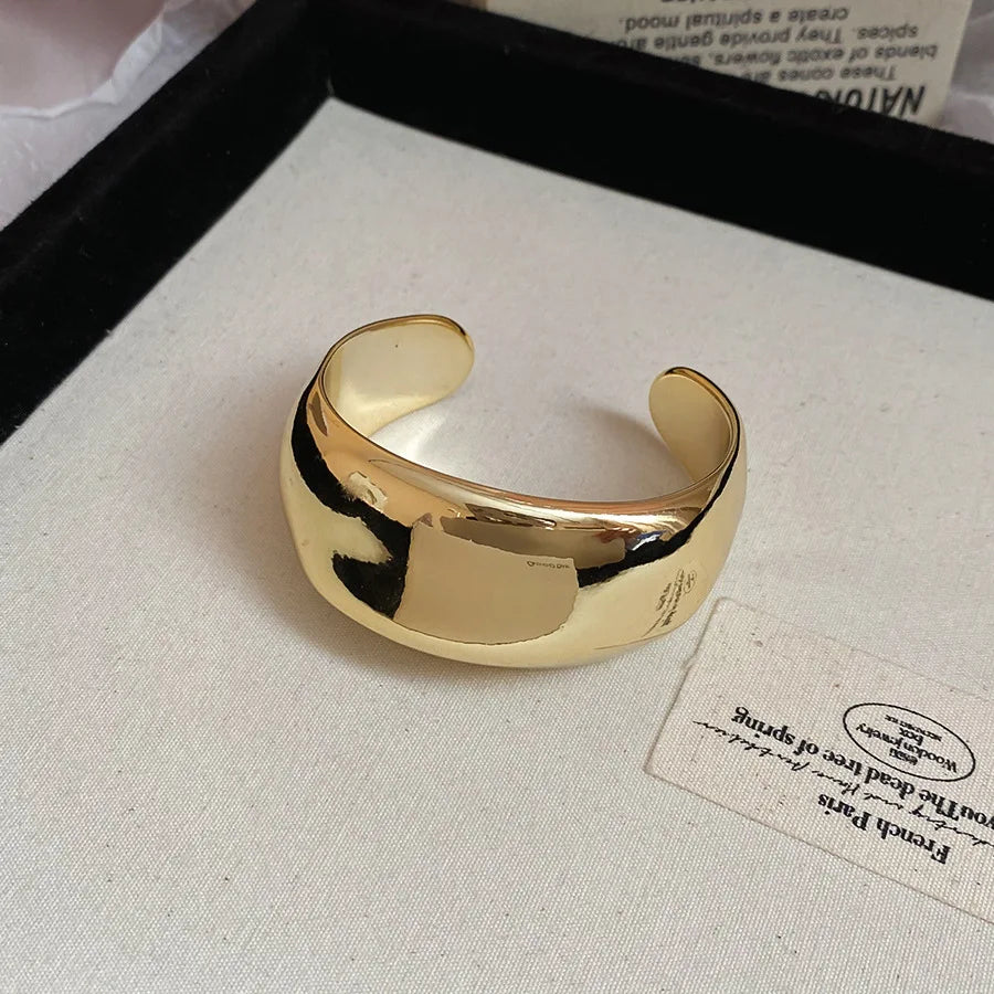 The Paradox Cuff – Asymmetrical Geometric Statement
