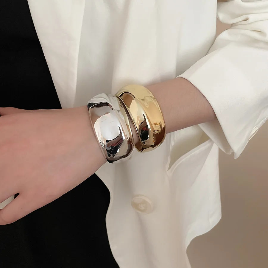 The Paradox Cuff – Asymmetrical Geometric Statement