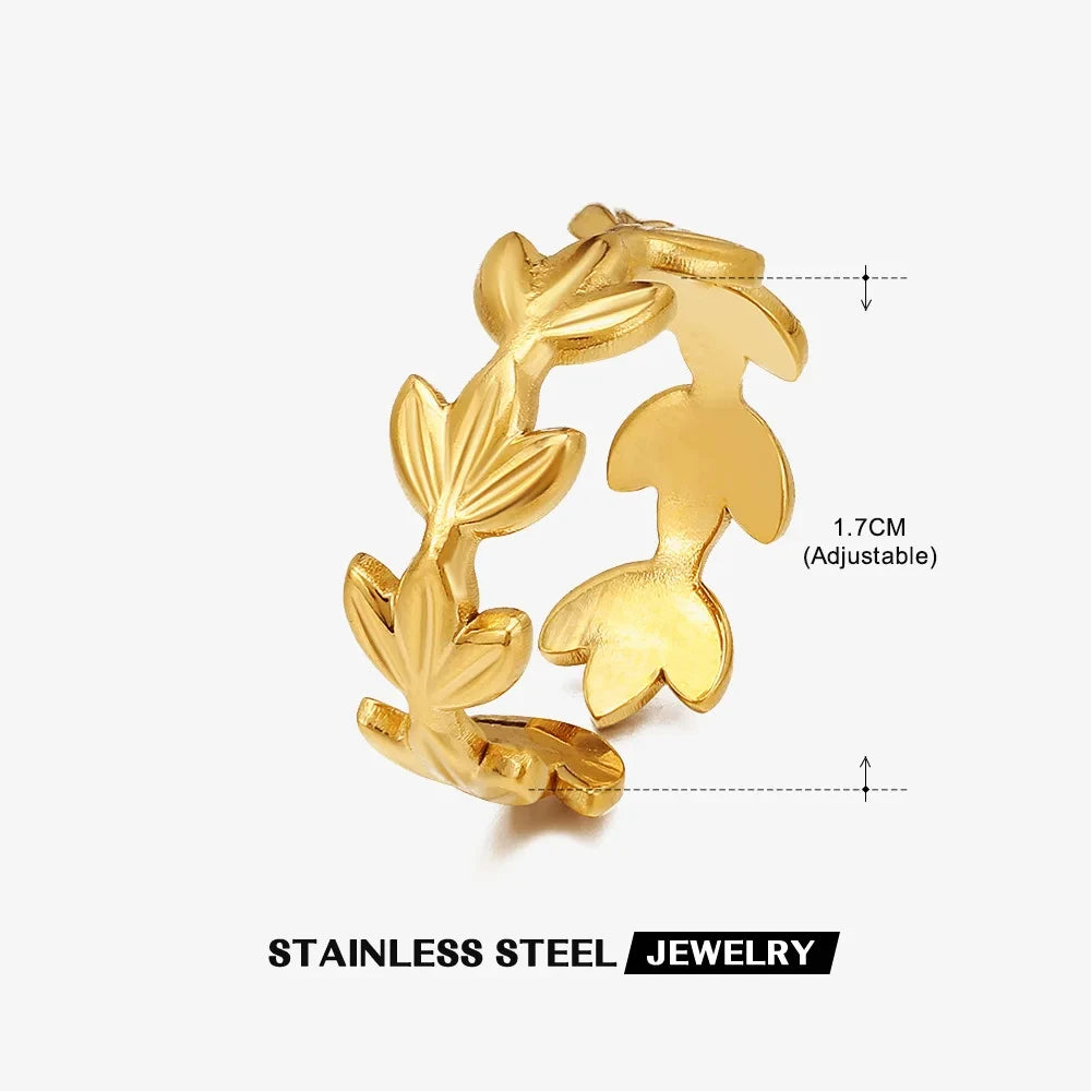 Stella Nova Rings – Adjustable Gold-Tone Stainless Steel with Star & Shell