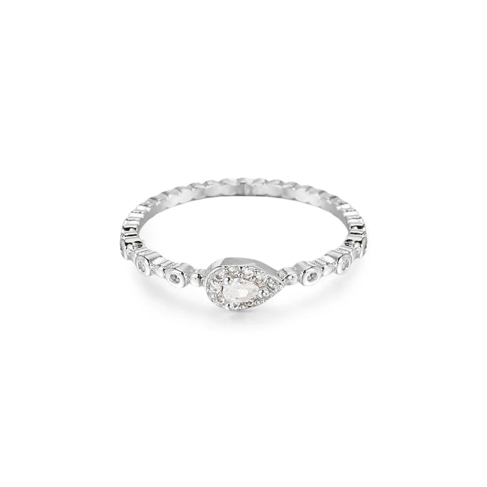 Shiny Gold Zircon Ring – Elegant & Premium Thin Ring